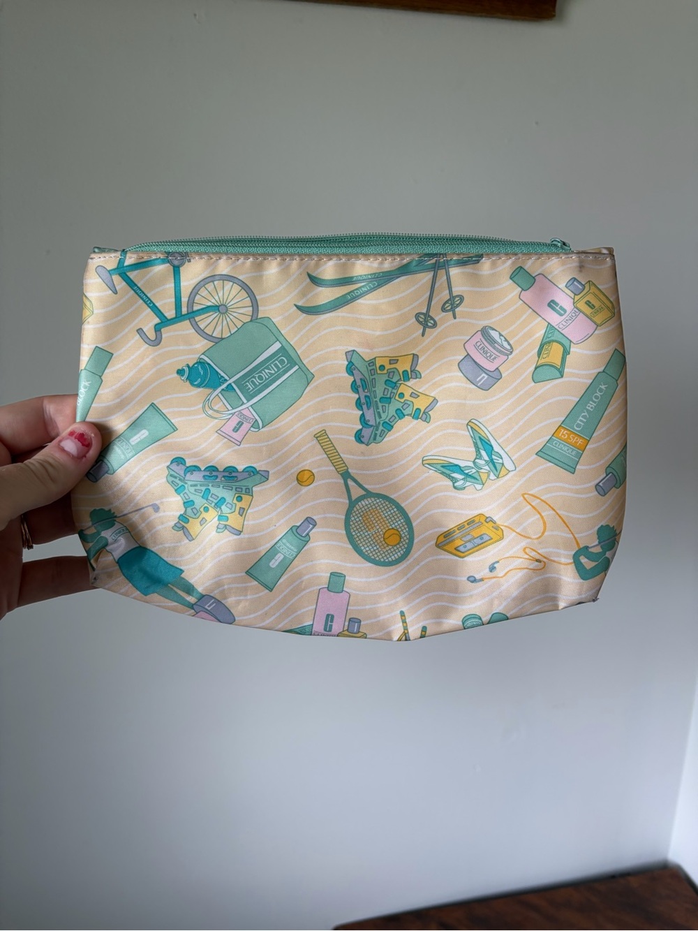 Vintage Clinique Multicolor Tennis Print Makeup Bag Zipper Closure